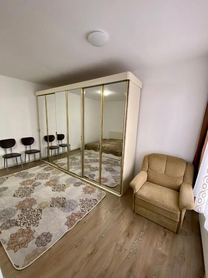Ardelean Apartment Орадеа Екстериор снимка