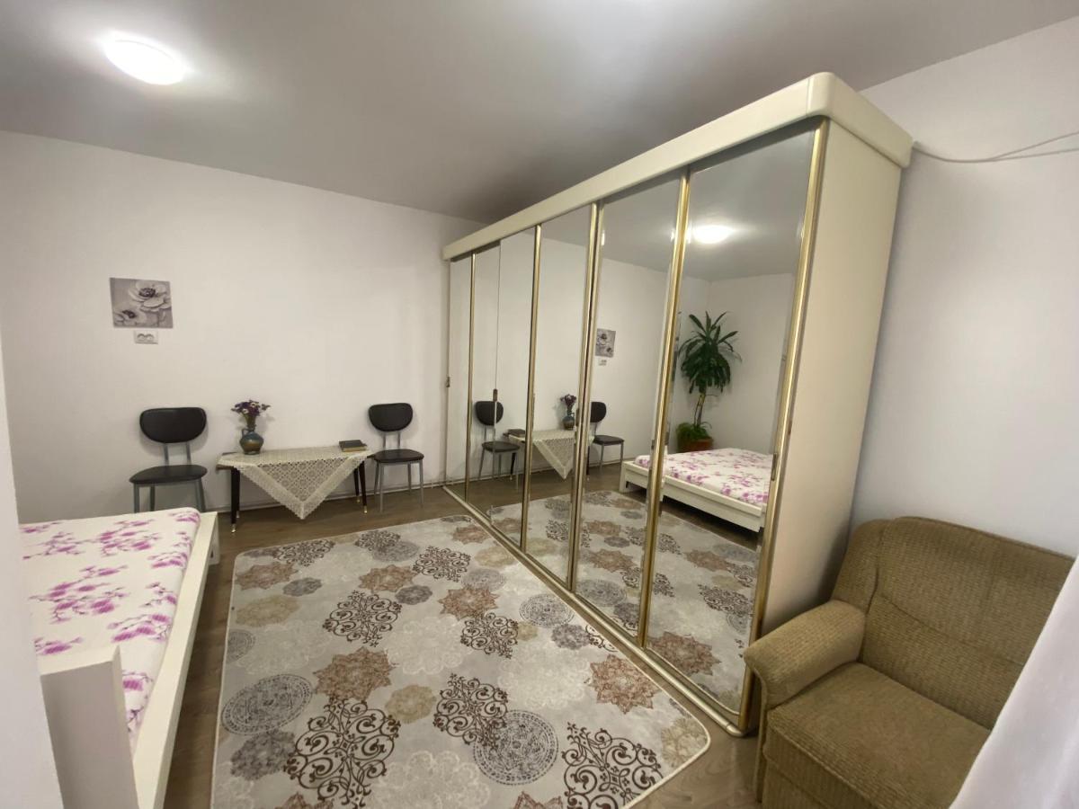 Ardelean Apartment Орадеа Екстериор снимка